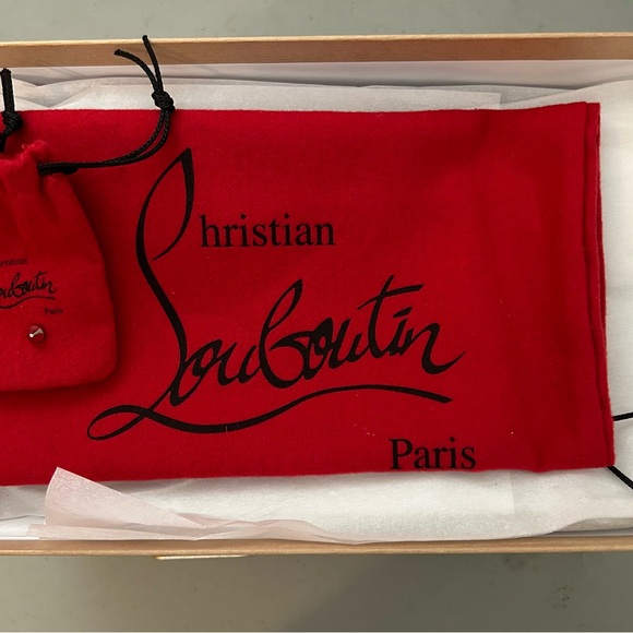 christian louboutin flats 37 (US 7) new with Box - Picture 10 of 10